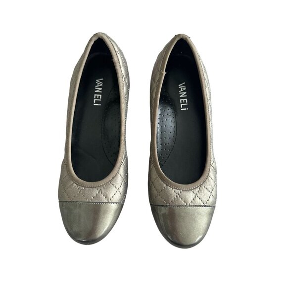 VAN ELI Serene Silver Quilted Leather Ballet Flats Size 6.5 - Picture 3 of 7
